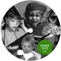 Stavroz - Designer Eggs Im Garten загрузить